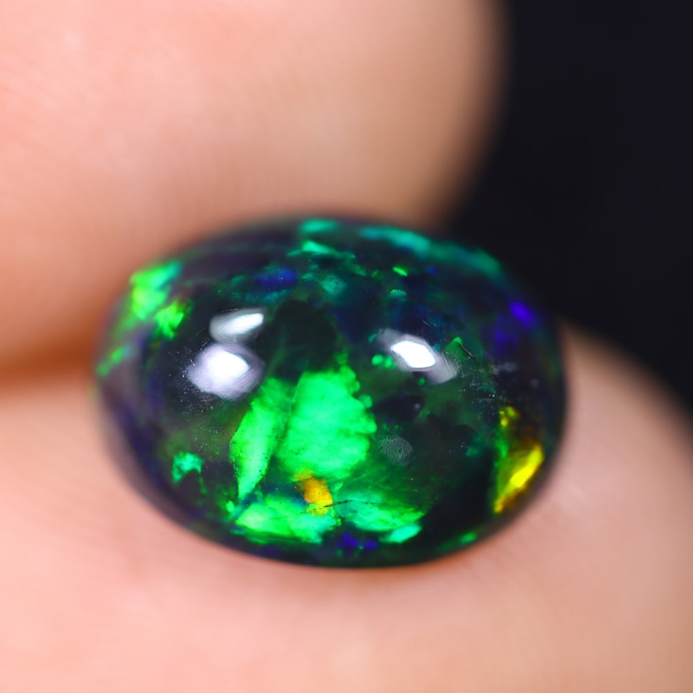 2.30Ct Welo Black Opal Polished - Ethiopian Opal: Ksmith Jewels Global Welcome to our auction house, today auction brought to you by Ksmith Jewels Global based in Penang, Malaysia specialize in all kinds of opal and color gemstone both in manufacturi