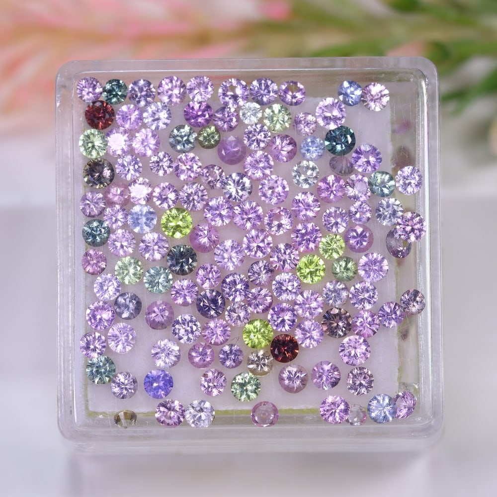 5.02Ct Fancy Sapphire Set - 2.0mm Round Diamond Cut: Ksmith Jewels Global Welcome to our auction house, today auction brought to you by Ksmith Jewels Global based in Penang, Malaysia specialize in all kinds of opal and color gemstone both in manufacturi