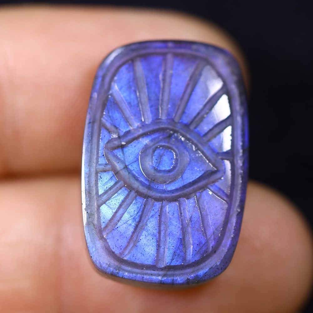 18.22cts Labradorite Evil Eye - Carving (1 of 3)