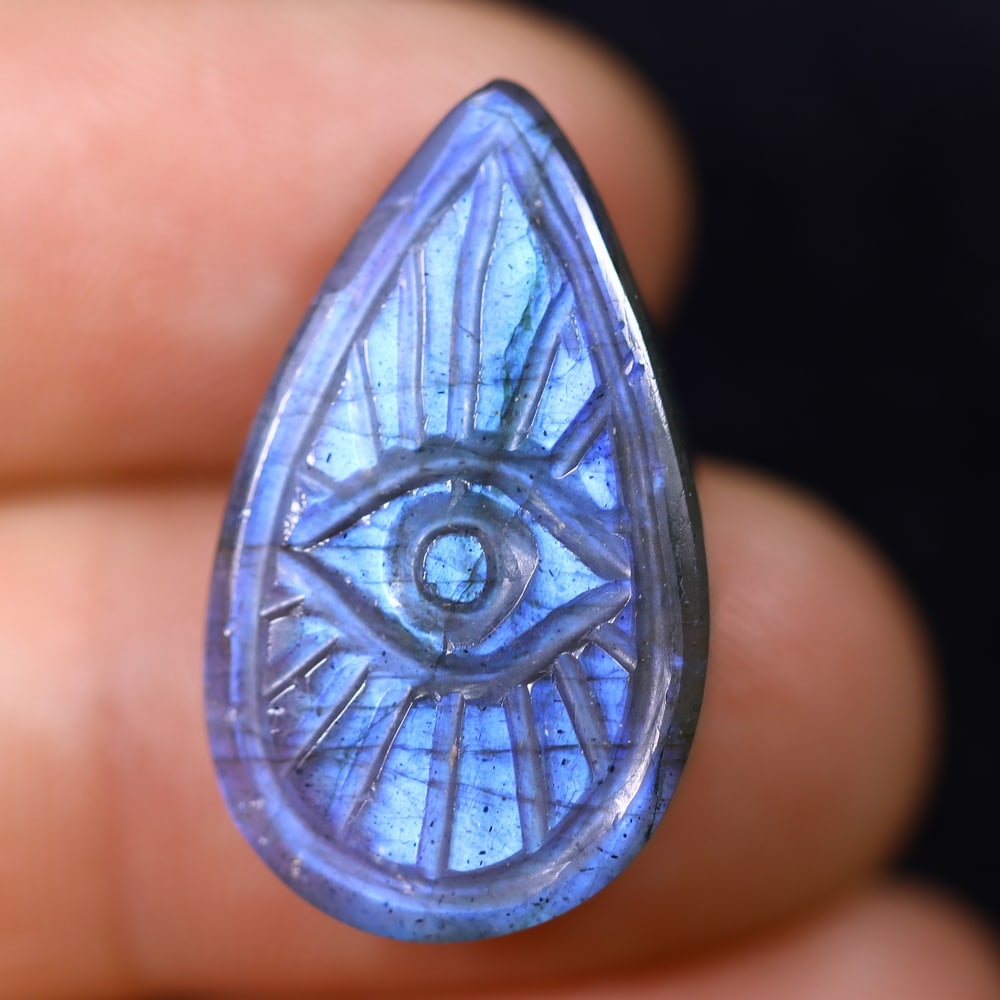 15.63cts Labradorite Evil Eye - Carving (1 of 3)