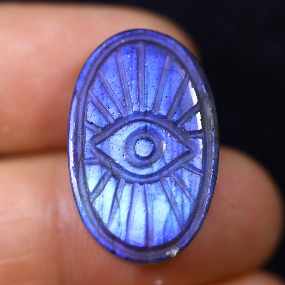 19.46cts Labradorite Evil Eye - Carving (1 of 3)