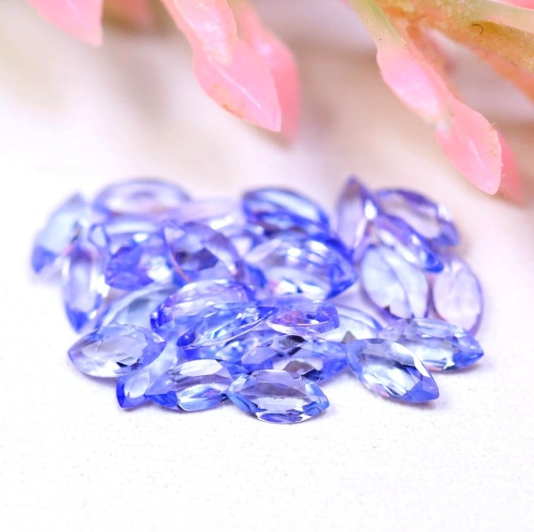 Tanzanite 2.12Ct Natural Marquise Cut Purplish Blue Tanzanite for Jewelry Making in Lot: Ksmith Jewels Global Welcome to our auction house, today auction brought to you by Ksmith Jewels Global based in Penang, Malaysia specialize in all kinds of opal and color gemstone both in manufacturi