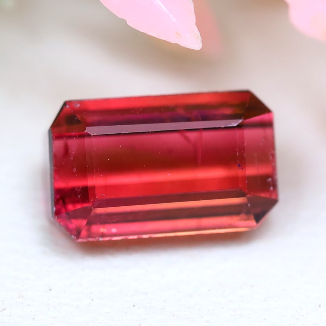 1.27Ct Natural Red Color Burmese Spinel for Jewelry Making: Ksmith Jewels Global Welcome to our auction house, today auction brought to you by Ksmith Jewels Global based in Penang, Malaysia specialize in all kinds of opal and color gemstone both in manufacturi