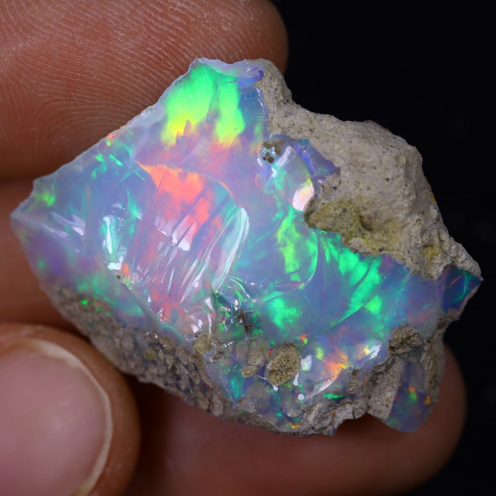 24.3Ct Rough Opal Specimen - Ethiopian Opal - Mineral Rough: Ksmith Jewels Global Welcome to our auction house, today auction brought to you by Ksmith Jewels Global based in Penang, Malaysia specialize in all kinds of opal and color gemstone both in manufacturi