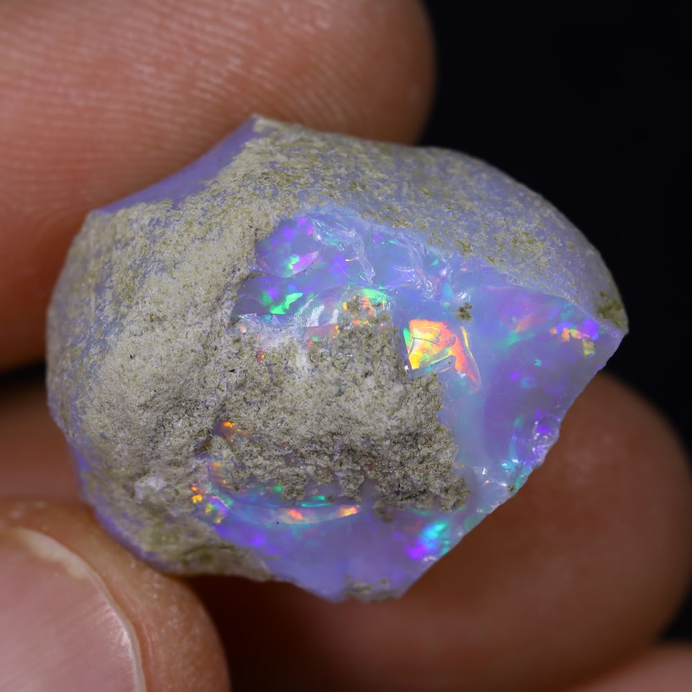 18.6Ct Rough Opal Specimen - Ethiopian Opal - Mineral Rough: Ksmith Jewels Global Welcome to our auction house, today auction brought to you by Ksmith Jewels Global based in Penang, Malaysia specialize in all kinds of opal and color gemstone both in manufacturi