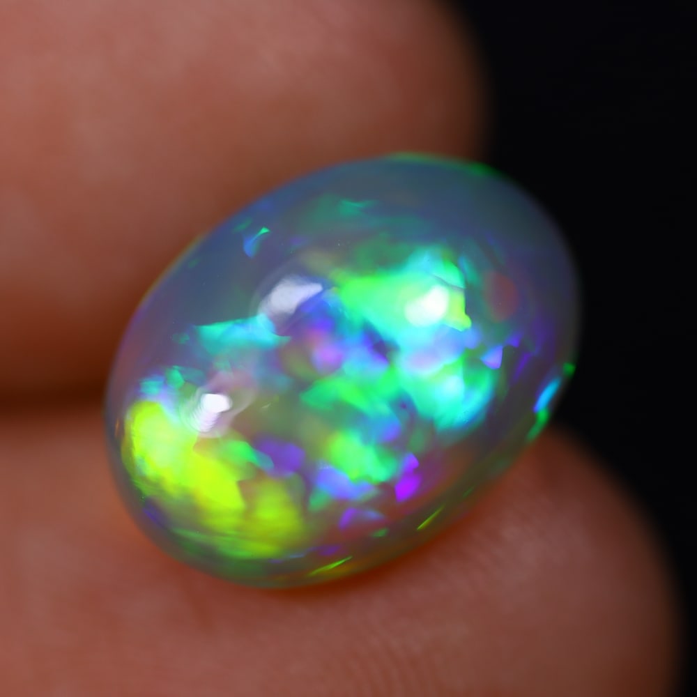 *4.89Ct Welo Opal Polished - Ethiopian Opal: Ksmith Jewels Global Welcome to our auction house, today auction brought to you by Ksmith Jewels Global based in Penang, Malaysia specialize in all kinds of opal and color gemstone both in manufacturi