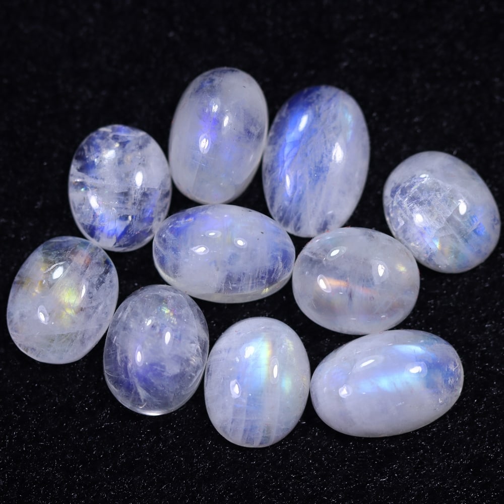 39.70Ct Moonstone Set - Cabochon Polished: Ksmith Jewels Global Welcome to our auction house, today auction brought to you by Ksmith Jewels Global based in Penang, Malaysia specialize in all kinds of opal and color gemstone both in manufacturi