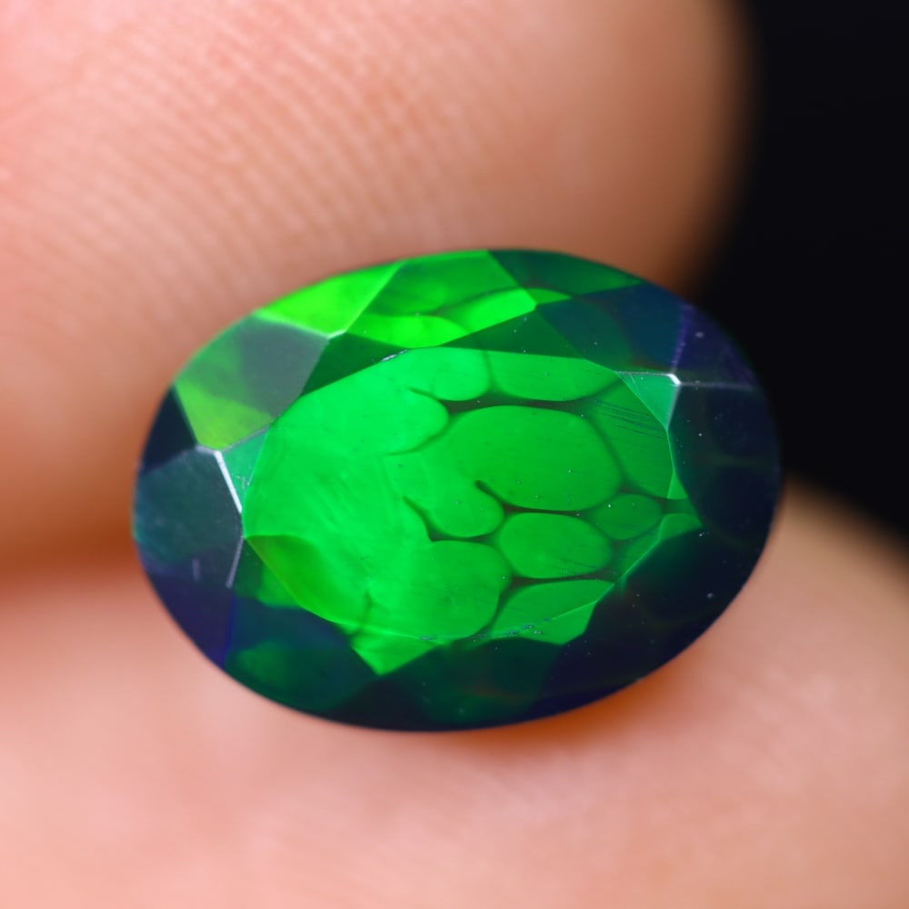 1.74Ct Welo Black Opal Polished - Ethiopian Opal: Ksmith Jewels Global Welcome to our auction house, today auction brought to you by Ksmith Jewels Global based in Penang, Malaysia specialize in all kinds of opal and color gemstone both in manufacturi