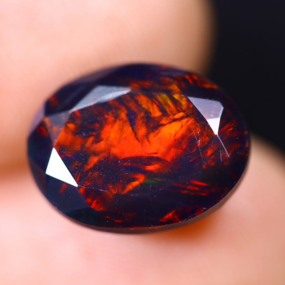 3.49Ct Ethiopian Welo Black Opal - Faceted Polished: Ksmith Jewels Global Welcome to our auction house, today auction brought to you by Ksmith Jewels Global based in Penang, Malaysia specialize in all kinds of opal and color gemstone both in manufacturi