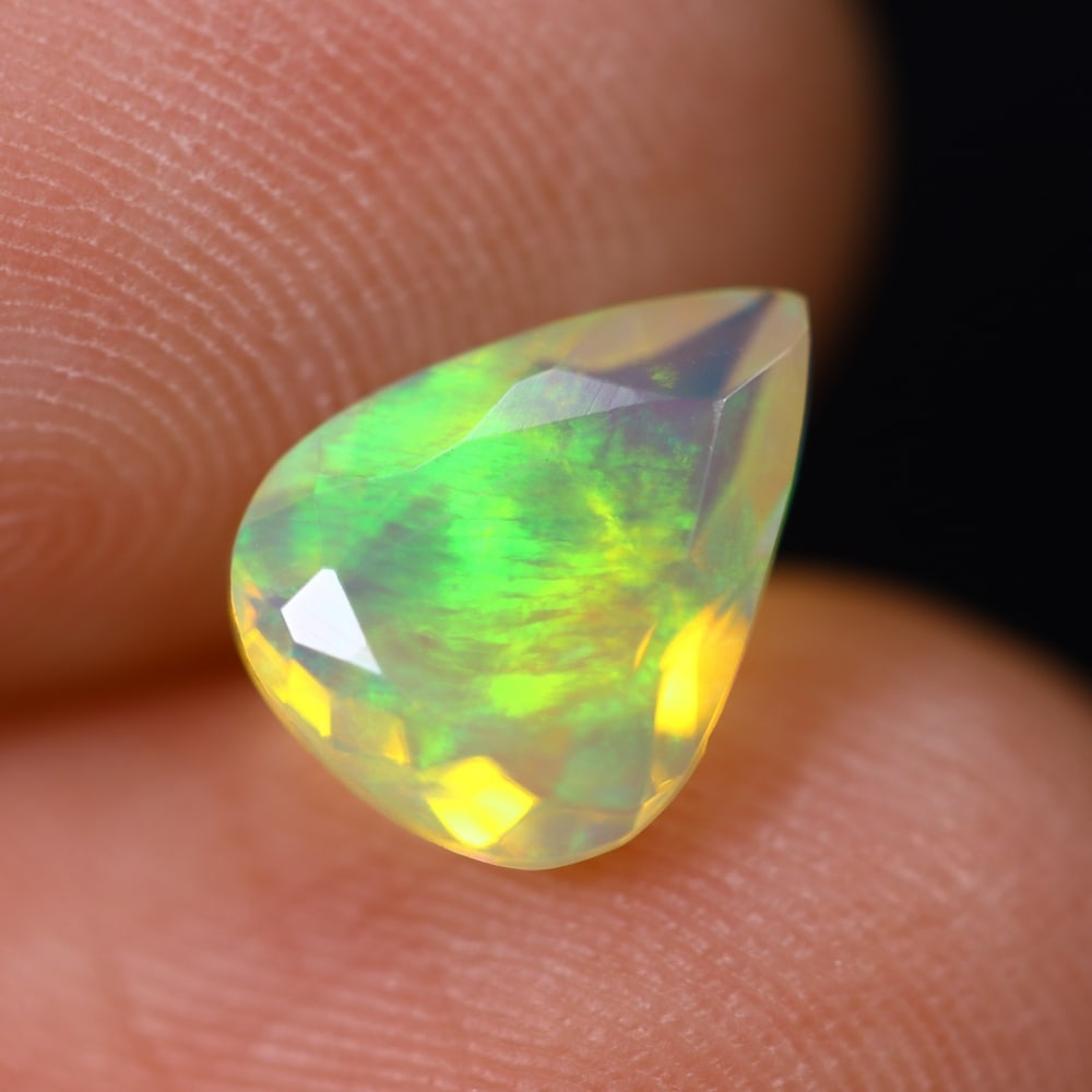 1.11Ct Welo Opal Faceted Polished - Ethiopian Opal: Ksmith Jewels Global Welcome to our auction house, today auction brought to you by Ksmith Jewels Global based in Penang, Malaysia specialize in all kinds of opal and color gemstone both in manufacturi