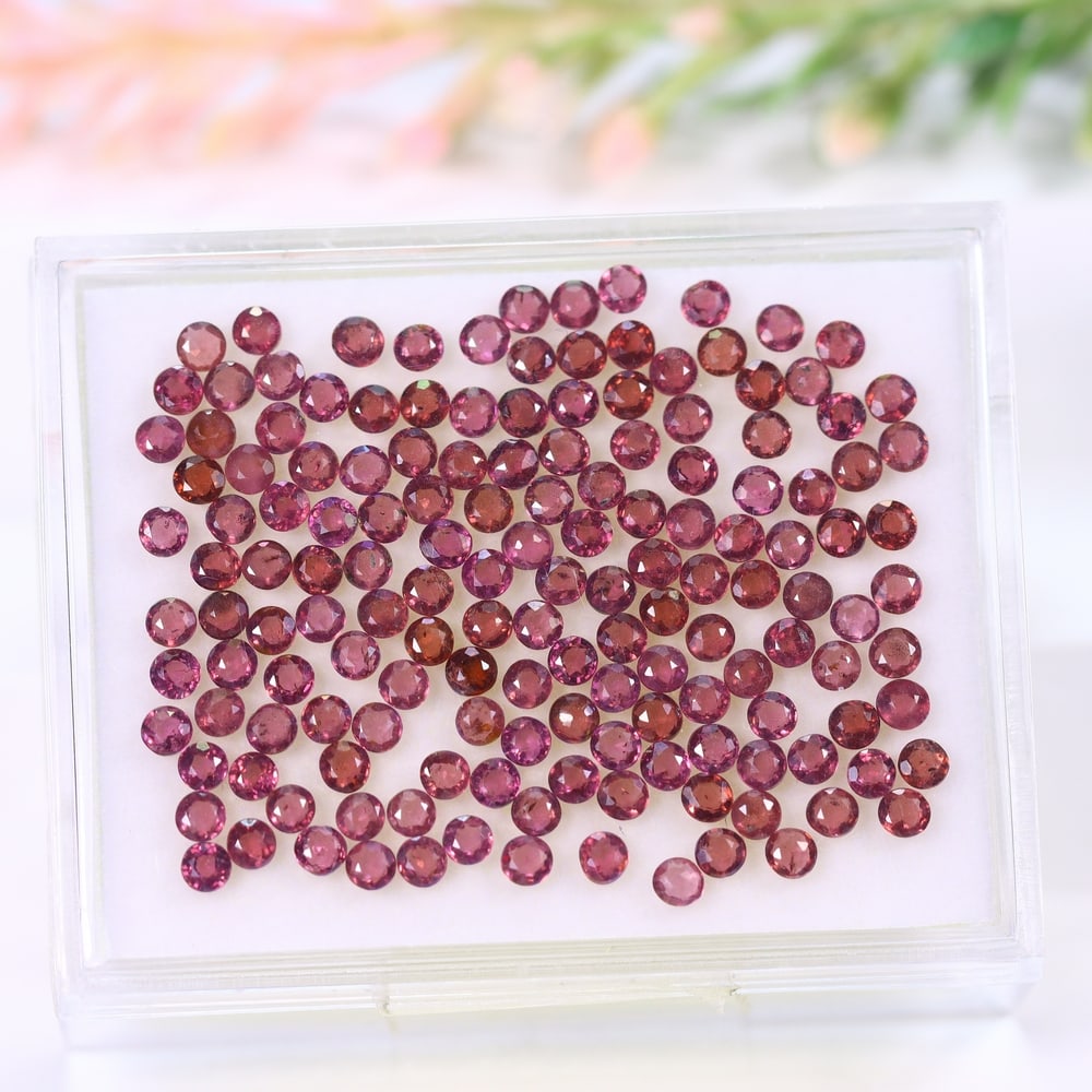 *13.60Ct Calibrated 2.4mm Red Ruby - Polished Faceted (1 of 2)