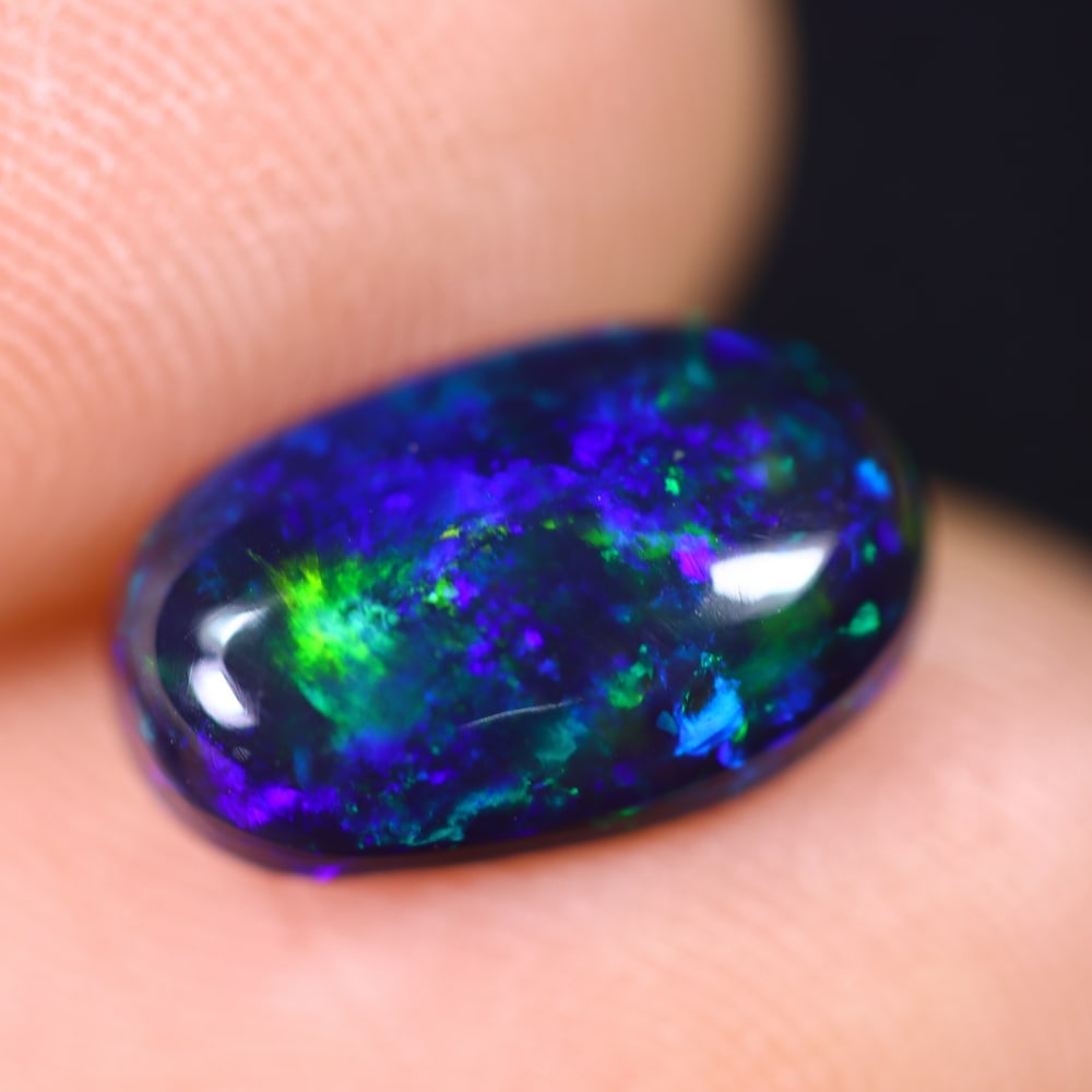 1.60Ct Welo Black Opal Polished - Ethiopian Opal: Ksmith Jewels Global Welcome to our auction house, today auction brought to you by Ksmith Jewels Global based in Penang, Malaysia specialize in all kinds of opal and color gemstone both in manufacturi