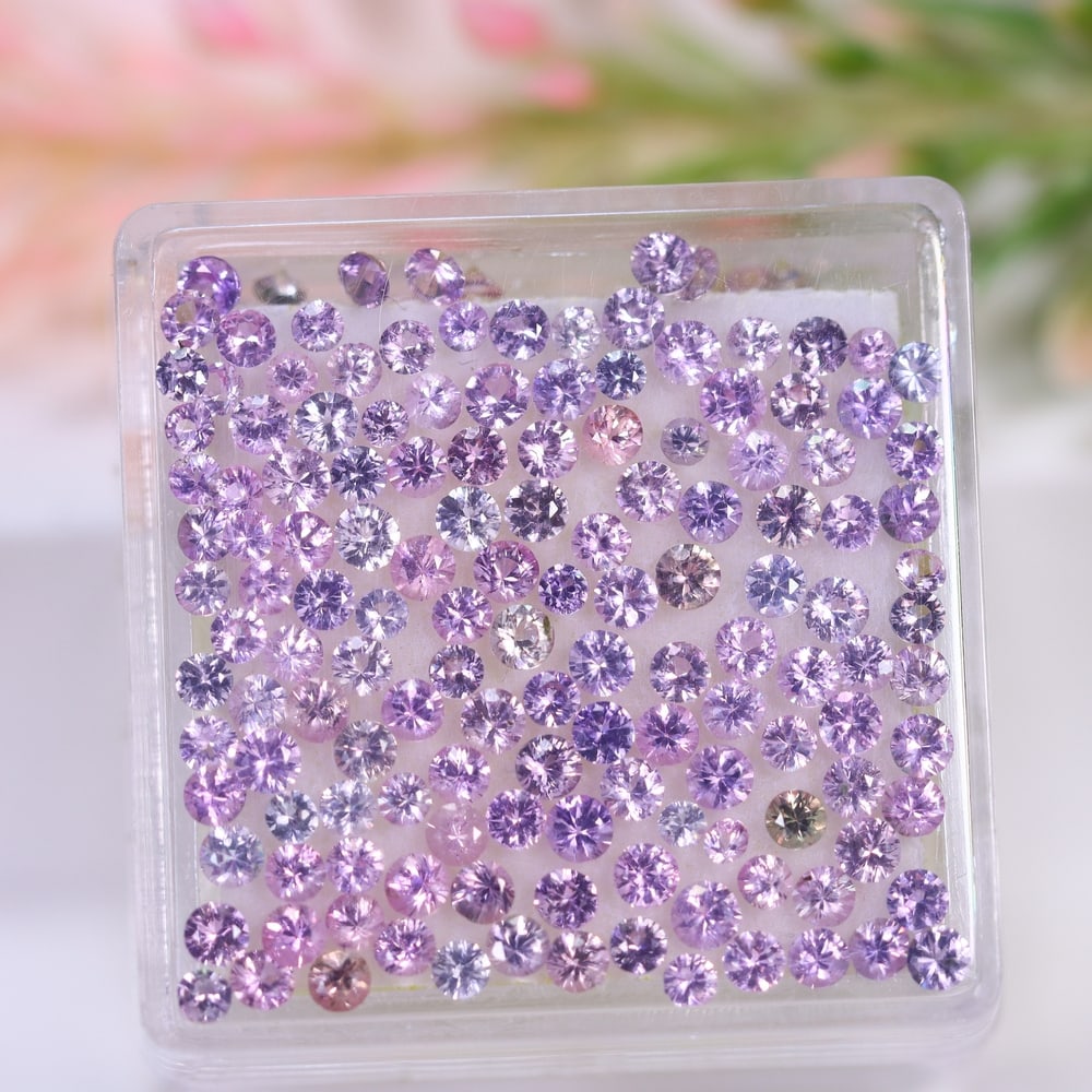 5.03Ct Pink Sapphire Set - 2.0mm Round Diamond Cut: Ksmith Jewels Global Welcome to our auction house, today auction brought to you by Ksmith Jewels Global based in Penang, Malaysia specialize in all kinds of opal and color gemstone both in manufacturi