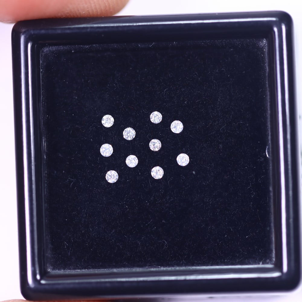 1.3mm White Diamond Lot of 10-Pieces (Total Weight 0.10 carat): Ksmith Jewels Global Welcome to our auction house, today auction brought to you by Ksmith Jewels Global based in Penang, Malaysia specialize in all kinds of opal, diamond and color gemstone both in ma