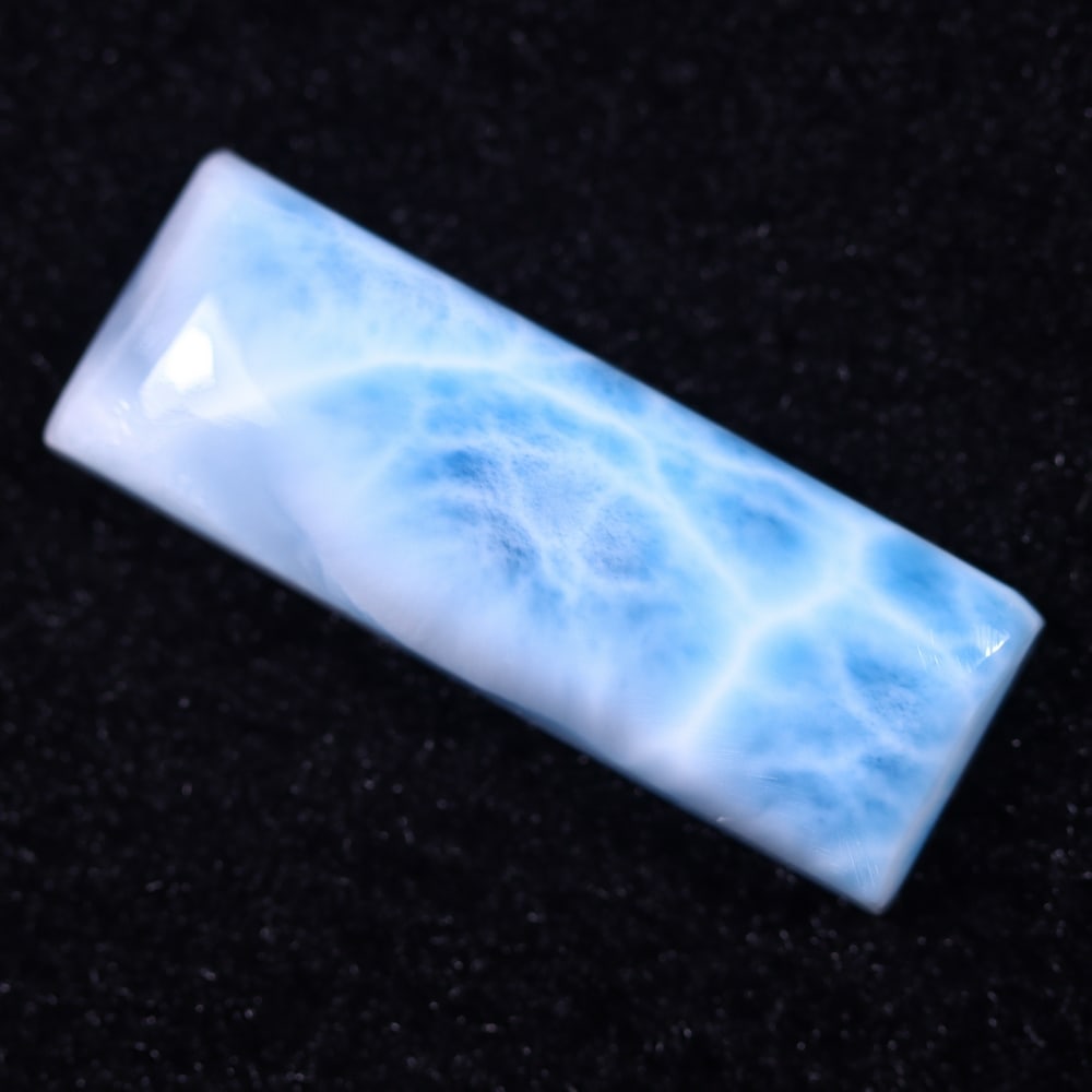 *29.39cts Natural Larimar - Polished Cabochon: Ksmith Jewels Global Welcome to our auction house, today auction brought to you by Ksmith Jewels Global based in Penang, Malaysia specialize in all kinds of opal and color gemstone both in manufacturi