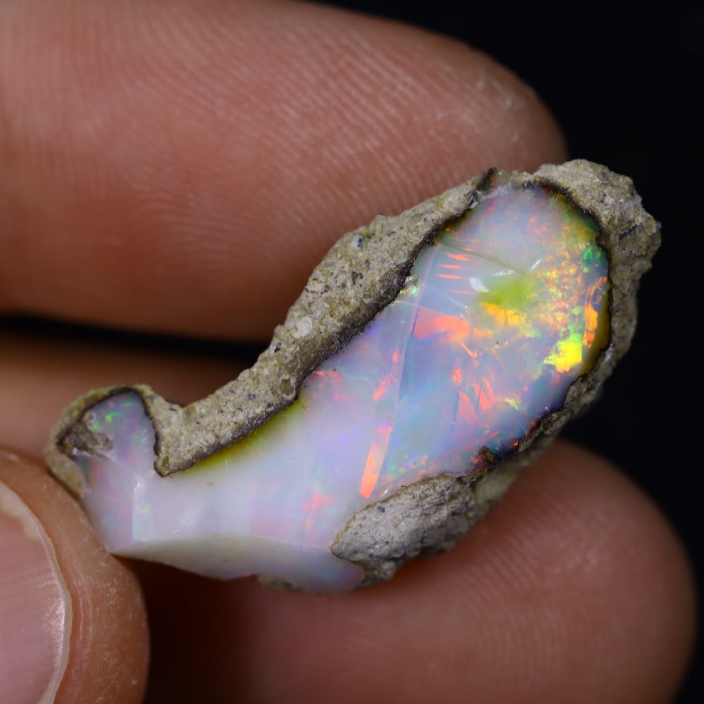 14.5Ct Rough Opal Specimen - Ethiopian Opal - Mineral Rough: Ksmith Jewels Global Welcome to our auction house, today auction brought to you by Ksmith Jewels Global based in Penang, Malaysia specialize in all kinds of opal and color gemstone both in manufacturi