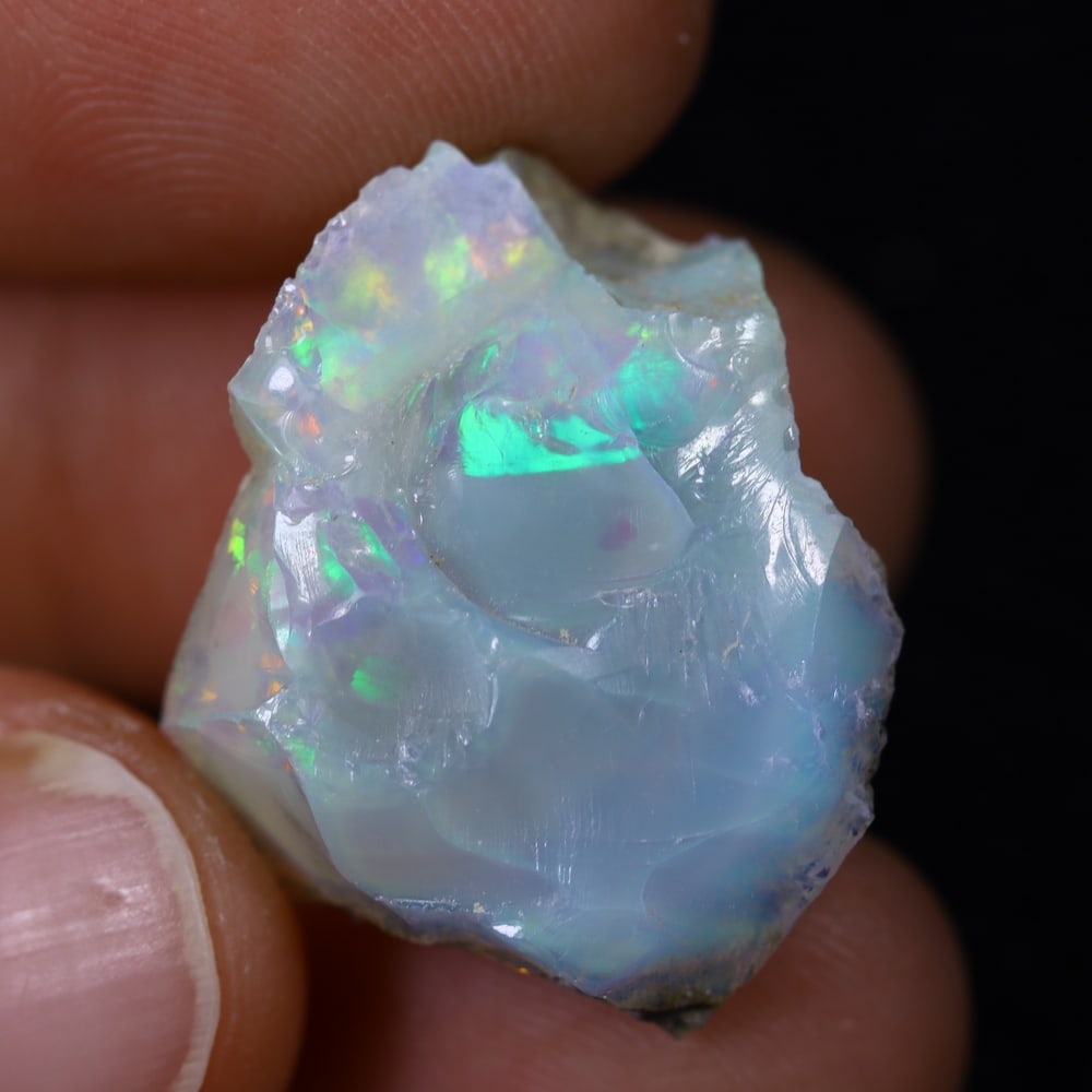 16.6Ct Rough Opal Specimen - Ethiopian Opal - Mineral Rough: Ksmith Jewels Global Welcome to our auction house, today auction brought to you by Ksmith Jewels Global based in Penang, Malaysia specialize in all kinds of opal and color gemstone both in manufacturi