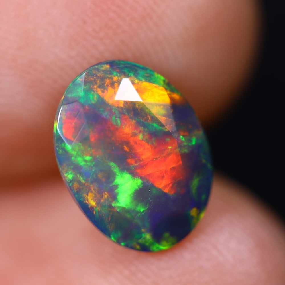 1.47Ct Welo Black Faceted Opal Polished - Ethiopian Opal: Ksmith Jewels Global Welcome to our auction house, today auction brought to you by Ksmith Jewels Global based in Penang, Malaysia specialize in all kinds of opal and color gemstone both in manufacturi