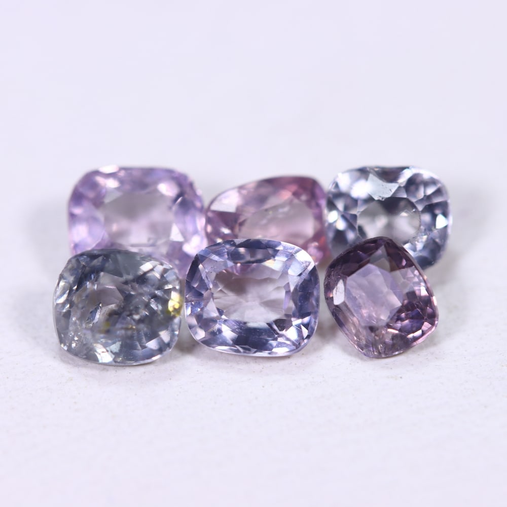 2.50Ct Spinel Set - Polished Faceted: Ksmith Jewels Global Welcome to our auction house, today auction brought to you by Ksmith Jewels Global based in Penang, Malaysia specialize in all kinds of opal and color gemstone both in manufacturi