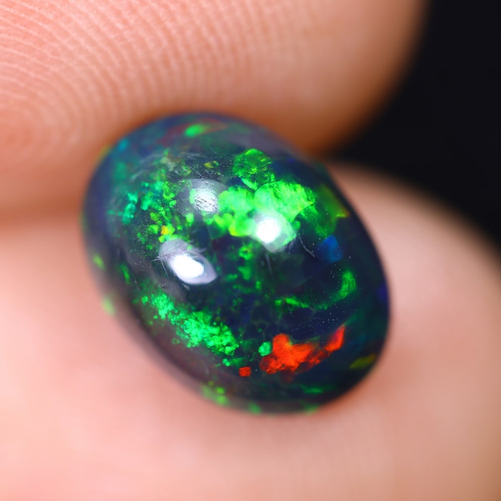 *1.77Ct Welo Black Opal Polished - Ethiopian Opal: Ksmith Jewels Global Welcome to our auction house, today auction brought to you by Ksmith Jewels Global based in Penang, Malaysia specialize in all kinds of opal and color gemstone both in manufacturi