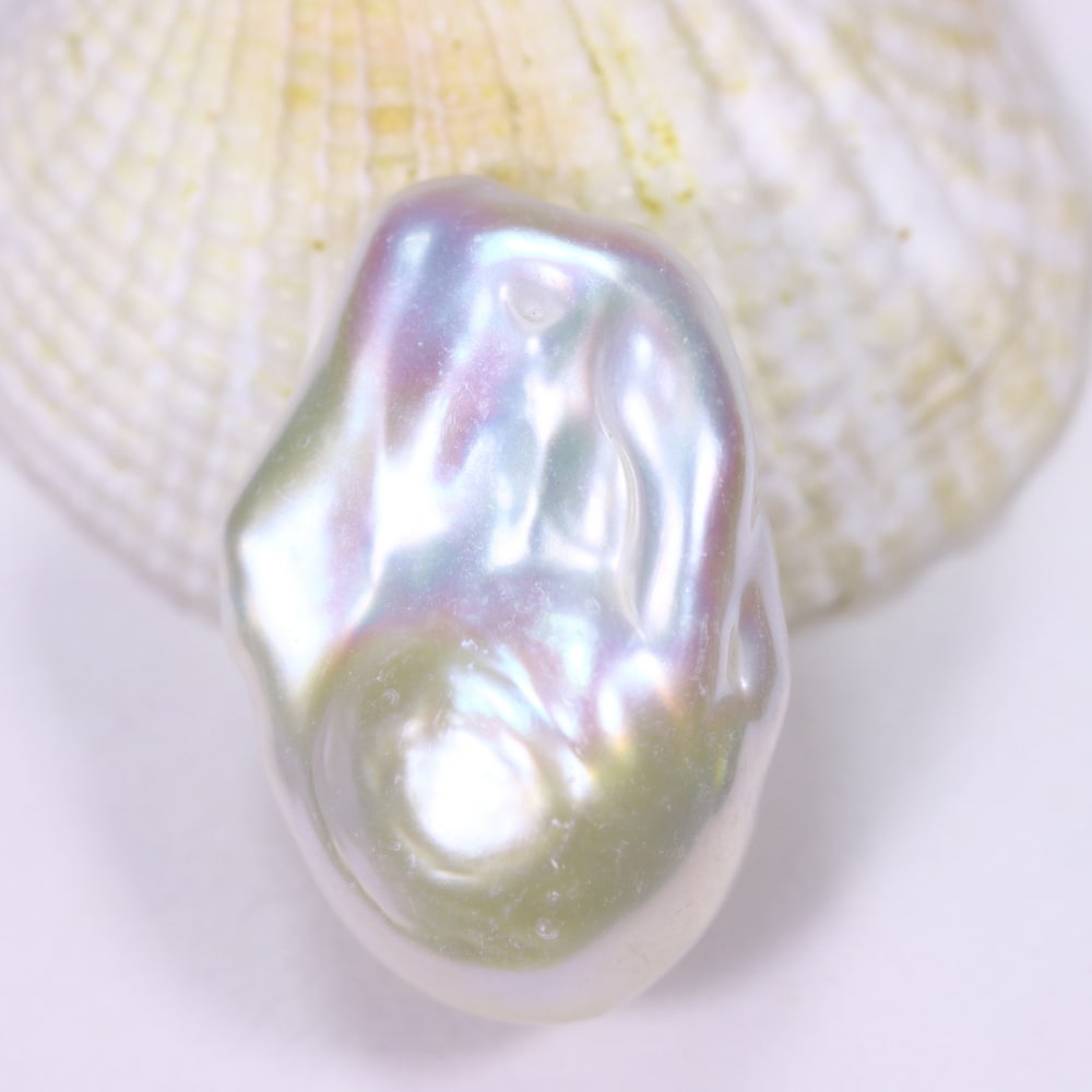 31.03Ct Freshwater Keshi Pearl - No Hole Drill - Approx 25x16x14: Ksmith Jewels Global Welcome to our auction house, today auction brought to you by Ksmith Jewels Global based in Penang, Malaysia specialize in all kinds of opal and color gemstone both in manufacturi