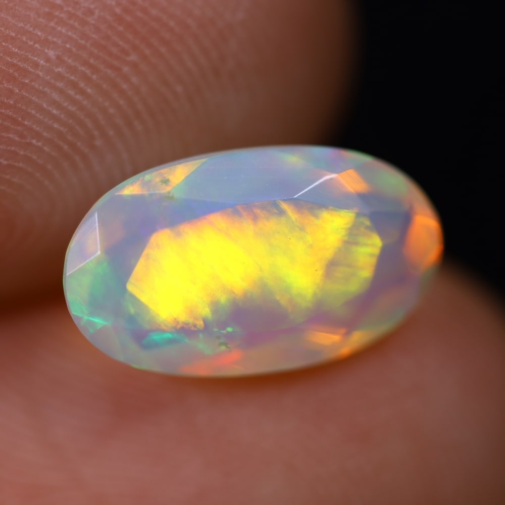 1.64Ct Welo Opal Faceted Polished - Ethiopian Opal: Ksmith Jewels Global Welcome to our auction house, today auction brought to you by Ksmith Jewels Global based in Penang, Malaysia specialize in all kinds of opal and color gemstone both in manufacturi