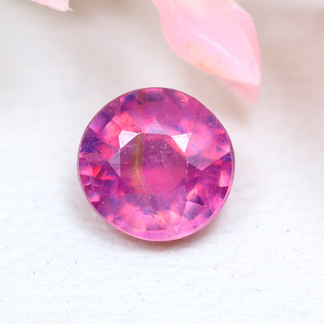 0.85Ct Natural Heated Pinkish Red Ruby - Mozambique Gemstone - Round Faceted (1 of 2)