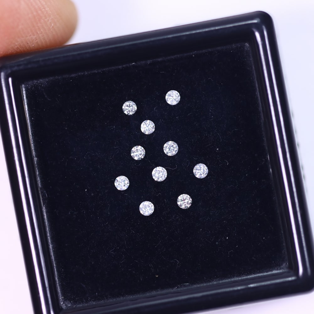 1.5mm White Diamond Lot of 10-Pieces (Total Weight 0.15 carat): Ksmith Jewels Global Welcome to our auction house, today auction brought to you by Ksmith Jewels Global based in Penang, Malaysia specialize in all kinds of opal, diamond and color gemstone both in ma