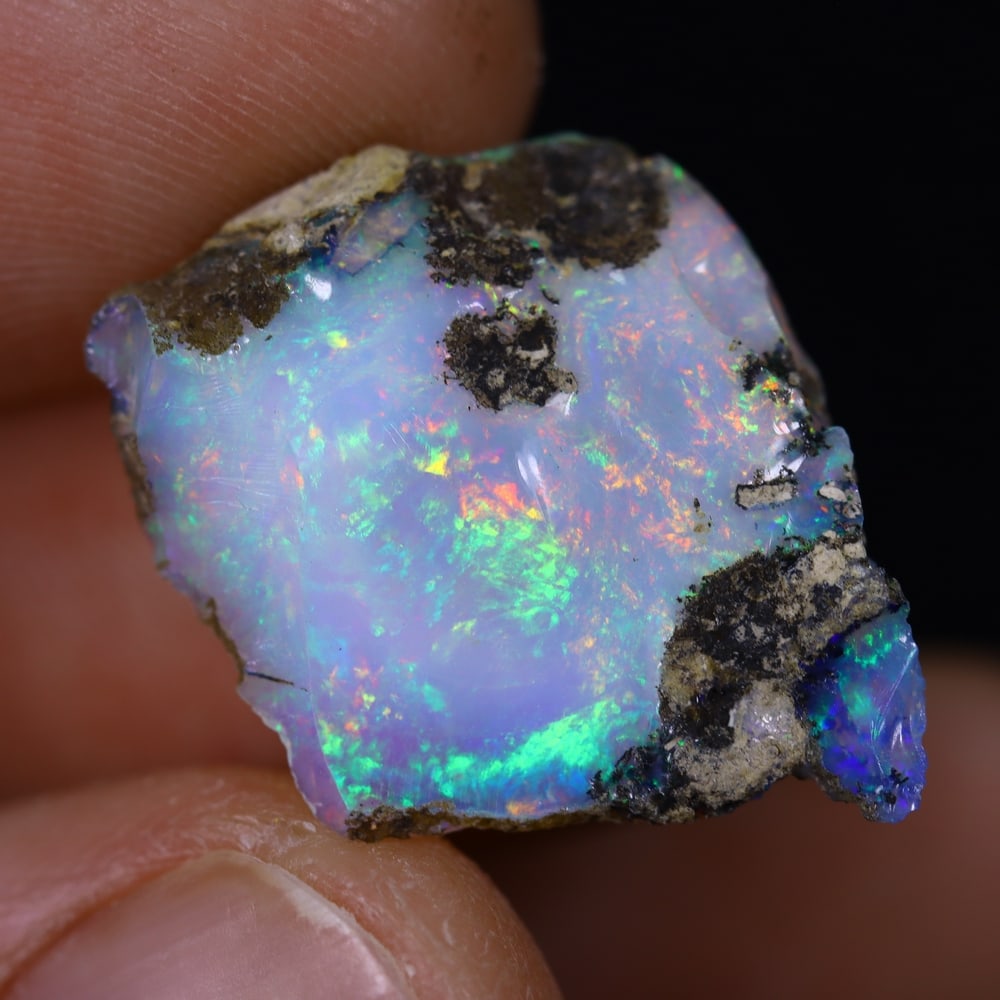 7.7Ct Rough Opal Specimen - Ethiopian Opal - Mineral Rough: Ksmith Jewels Global Welcome to our auction house, today auction brought to you by Ksmith Jewels Global based in Penang, Malaysia specialize in all kinds of opal and color gemstone both in manufacturi