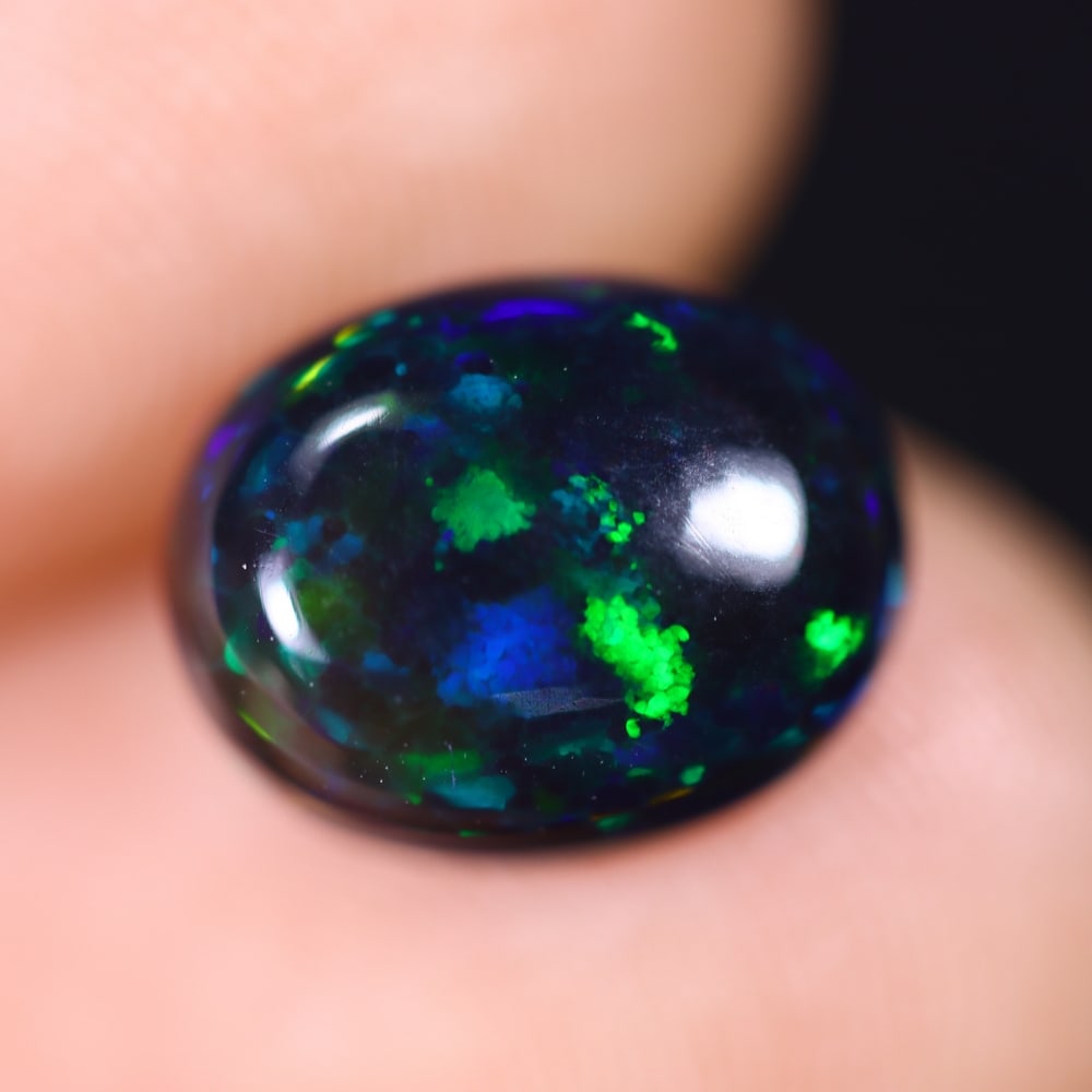 2.00Ct Welo Black Opal Polished - Ethiopian Opal: Ksmith Jewels Global Welcome to our auction house, today auction brought to you by Ksmith Jewels Global based in Penang, Malaysia specialize in all kinds of opal and color gemstone both in manufacturi