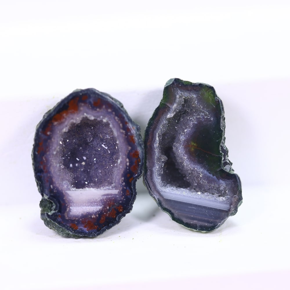 3.68g Mexican Geode Druzy - Mineral Rough: Ksmith Jewels Global Welcome to our auction house, today auction brought to you by Ksmith Jewels Global based in Penang, Malaysia specialize in all kinds of opal and color gemstone both in manufacturi