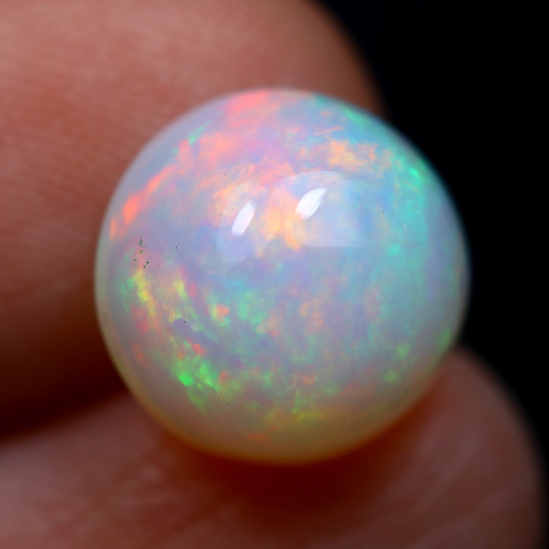 2.76Ct Natural Flashy Rainbow Ethiopian Welo Opal: Ksmith Jewels Global Welcome to our auction house, today auction brought to you by Ksmith Jewels Global based in Penang, Malaysia specialize in all kinds of opal and color gemstone both in manufacturi