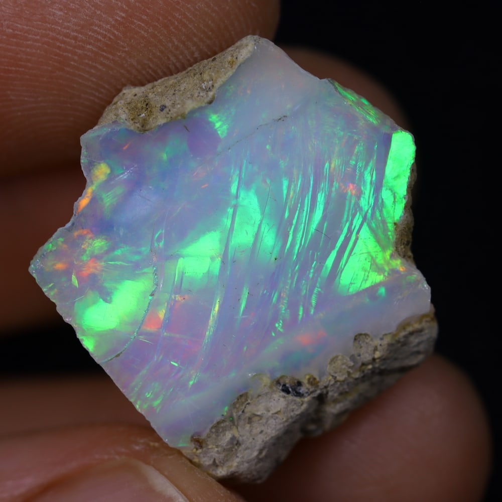 20Ct Rough Opal Specimen - Ethiopian Opal - Mineral Rough: Ksmith Jewels Global Welcome to our auction house, today auction brought to you by Ksmith Jewels Global based in Penang, Malaysia specialize in all kinds of opal and color gemstone both in manufacturi