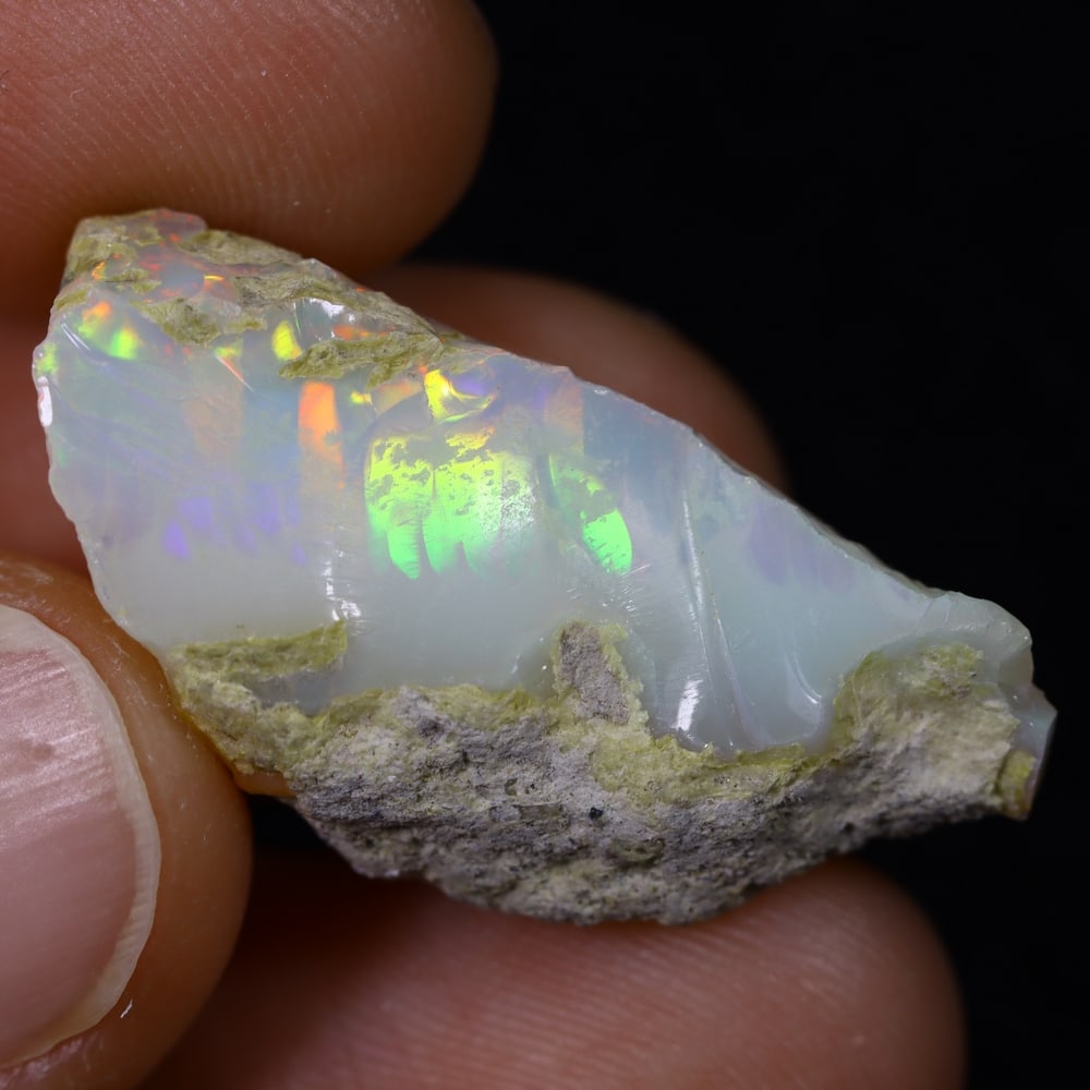 14.8Ct Rough Opal Specimen - Ethiopian Opal - Mineral Rough: Ksmith Jewels Global Welcome to our auction house, today auction brought to you by Ksmith Jewels Global based in Penang, Malaysia specialize in all kinds of opal and color gemstone both in manufacturi