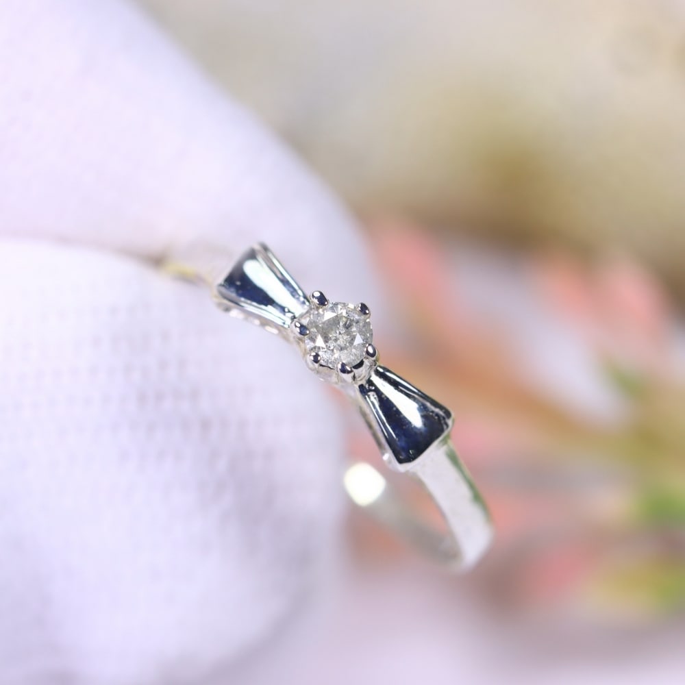 0.85g Natural Diamond Sterling Silver 925 Ring - Size US 6 - Total Diamond 0.08ct: Ksmith Jewels Global Welcome to our auction house, today auction brought to you by Ksmith Jewels Global based in Penang, Malaysia specialize in all kinds of opal, diamond and color gemstone both in ma