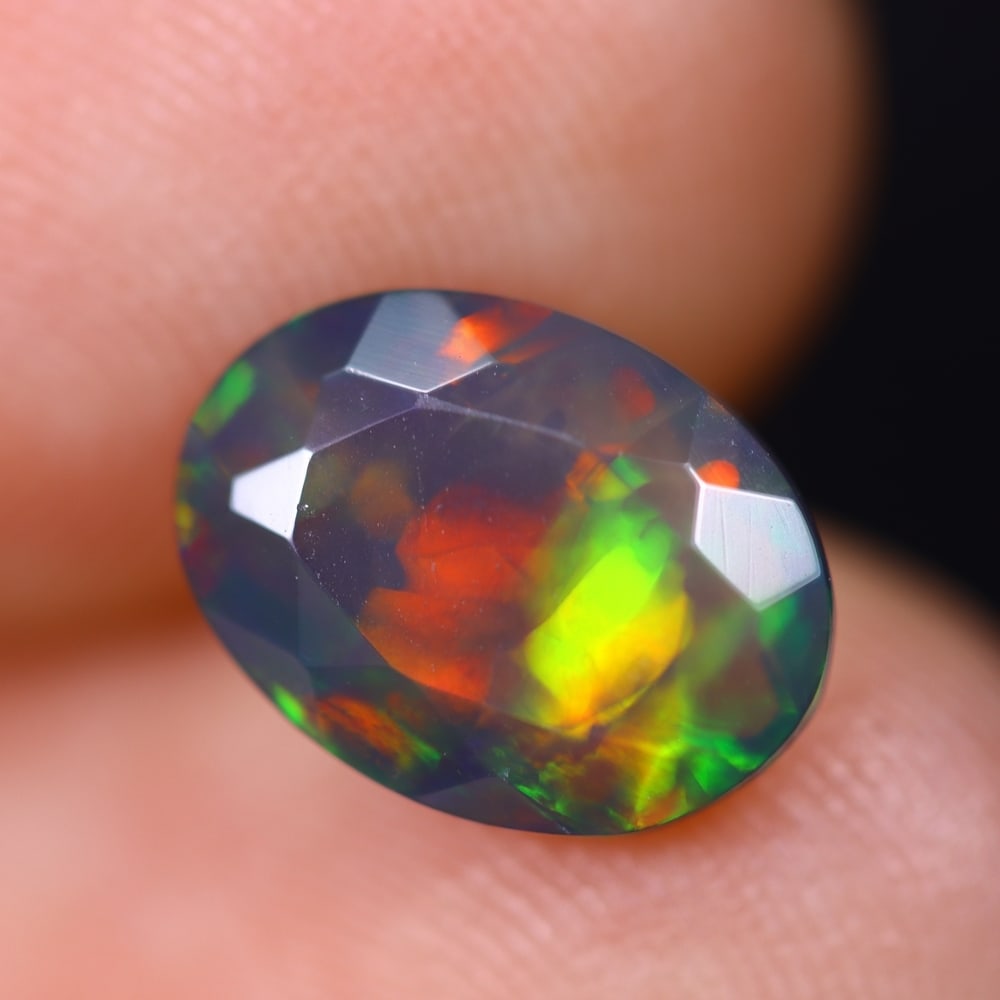 1.36Ct Welo Black Faceted Opal Polished - Ethiopian Opal: Ksmith Jewels Global Welcome to our auction house, today auction brought to you by Ksmith Jewels Global based in Penang, Malaysia specialize in all kinds of opal and color gemstone both in manufacturi