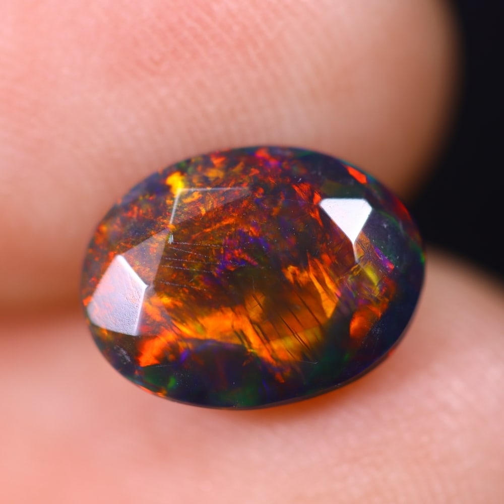 1.38Ct Welo Black Faceted Opal Polished - Ethiopian Opal: Ksmith Jewels Global Welcome to our auction house, today auction brought to you by Ksmith Jewels Global based in Penang, Malaysia specialize in all kinds of opal and color gemstone both in manufacturi