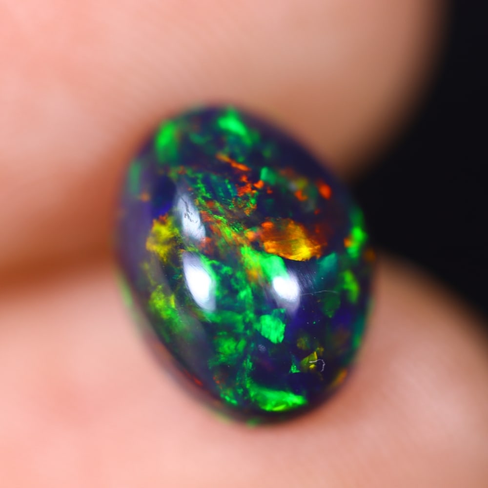1.72Ct Welo Black Opal Polished - Ethiopian Opal: Ksmith Jewels Global Welcome to our auction house, today auction brought to you by Ksmith Jewels Global based in Penang, Malaysia specialize in all kinds of opal and color gemstone both in manufacturi
