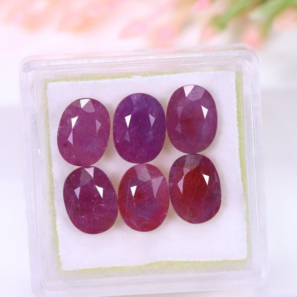 *10.65Ct Red Ruby Set - Polished Faceted (1 of 2)