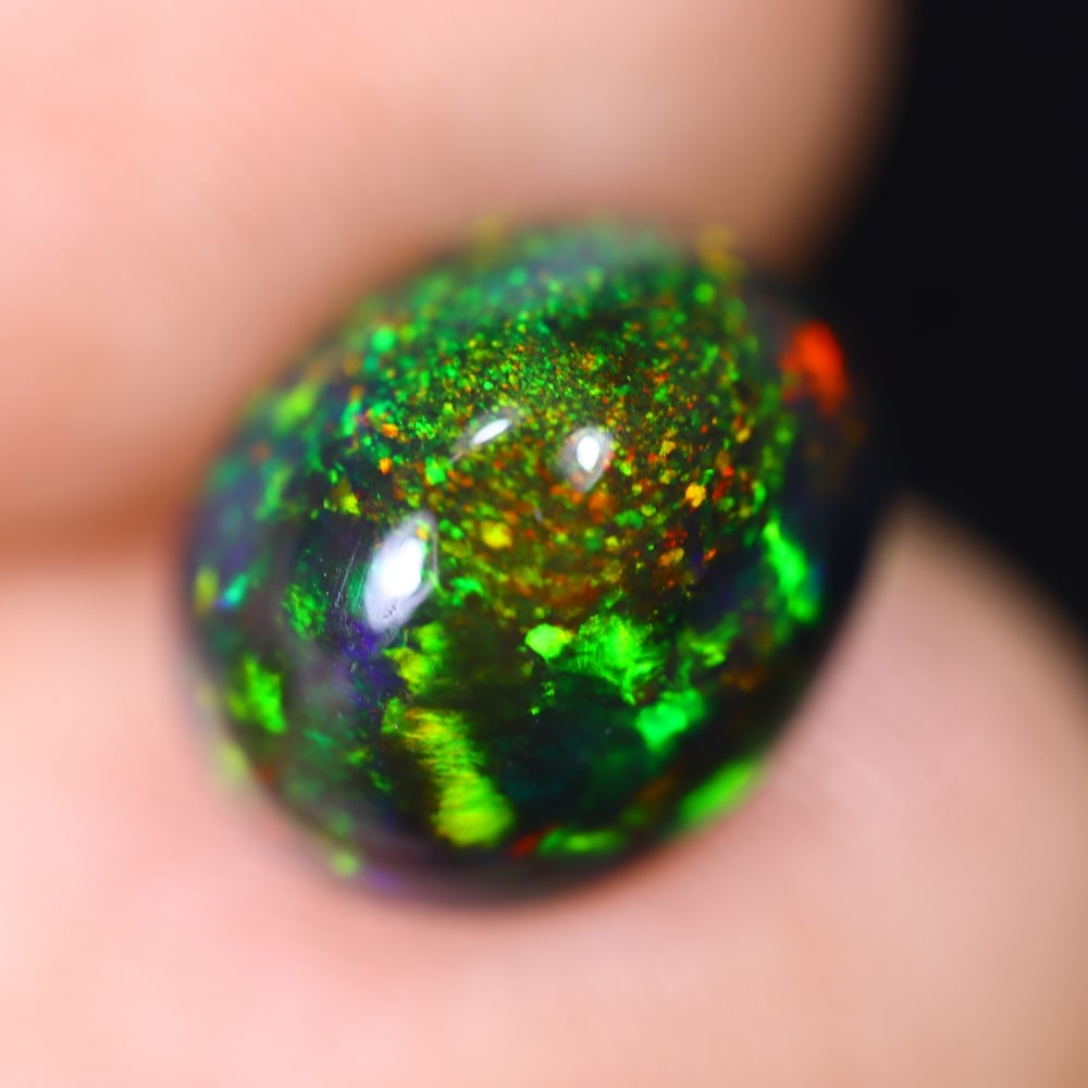 *3.35Ct Welo Black Opal Polished - Ethiopian Opal: Ksmith Jewels Global Welcome to our auction house, today auction brought to you by Ksmith Jewels Global based in Penang, Malaysia specialize in all kinds of opal and color gemstone both in manufacturi