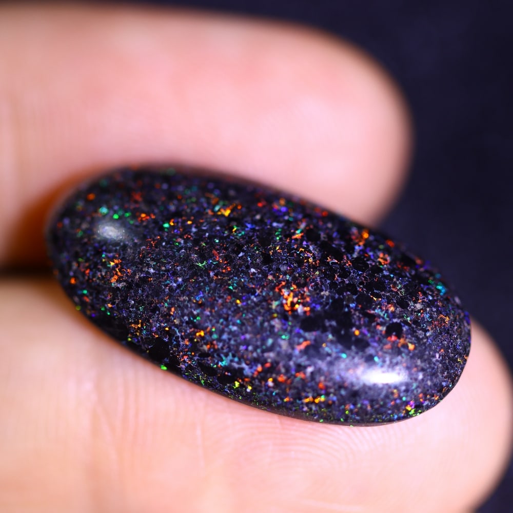 *8.92Ct Matrix Fairy Opal - Australian Opal: Ksmith Jewels Global Welcome to our auction house, today auction brought to you by Ksmith Jewels Global based in Penang, Malaysia specialize in all kinds of opal and color gemstone both in manufacturi