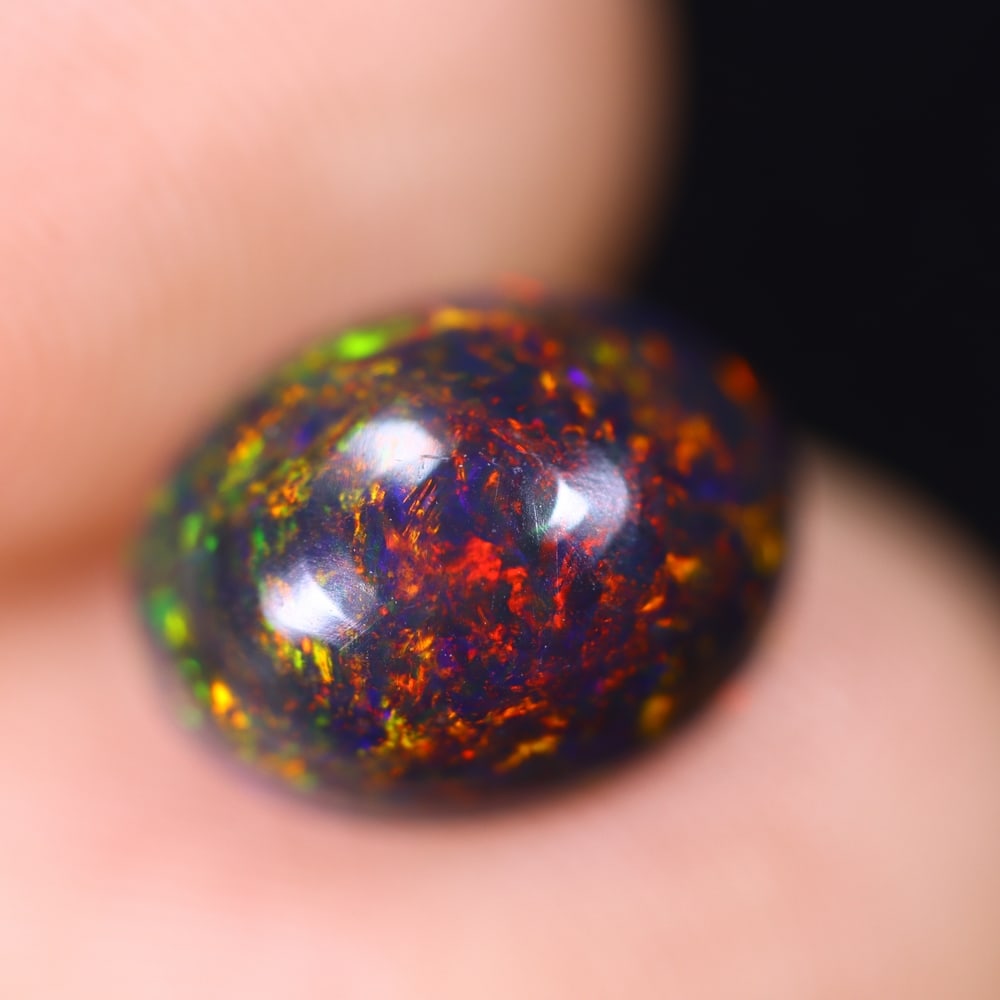 2.18Ct Welo Black Opal Polished - Ethiopian Opal: Ksmith Jewels Global Welcome to our auction house, today auction brought to you by Ksmith Jewels Global based in Penang, Malaysia specialize in all kinds of opal and color gemstone both in manufacturi