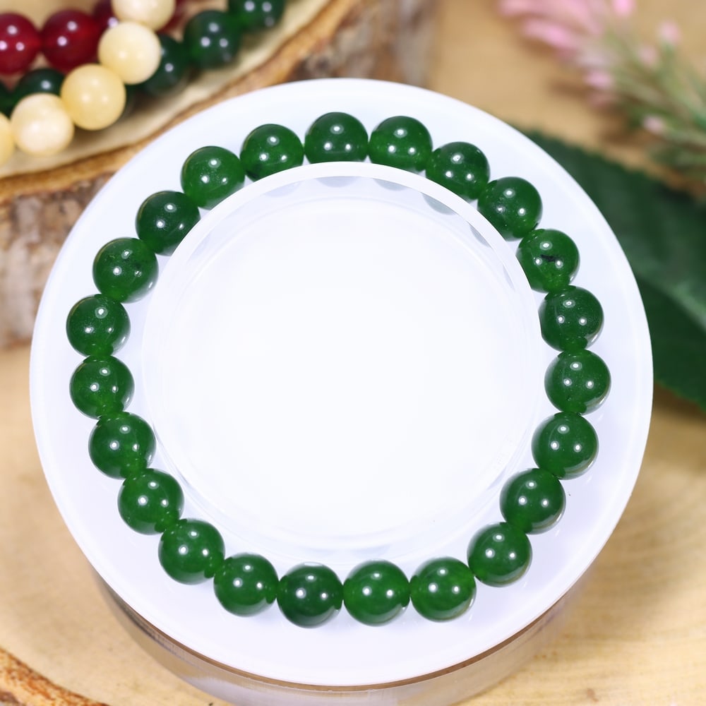 18.99g Nephrite Jade Bracelet - Polished Beads: Ksmith Jewels Global Welcome to our auction house, today auction brought to you by Ksmith Jewels Global based in Penang, Malaysia specialize in all kinds of opal and color gemstone both in manufacturi