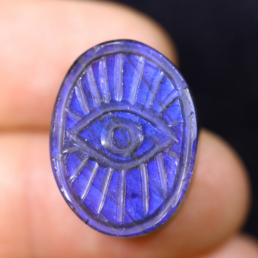 18.03cts Labradorite Evil Eye - Carving: Ksmith Jewels Global Welcome to our auction house, today auction brought to you by Ksmith Jewels Global based in Penang, Malaysia specialize in all kinds of opal and color gemstone both in manufacturi