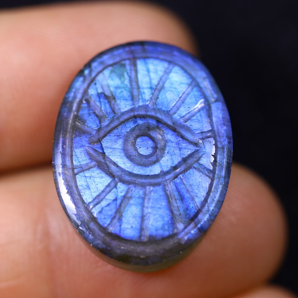 20.04cts Labradorite Evil Eye - Carving: Ksmith Jewels Global Welcome to our auction house, today auction brought to you by Ksmith Jewels Global based in Penang, Malaysia specialize in all kinds of opal and color gemstone both in manufacturi