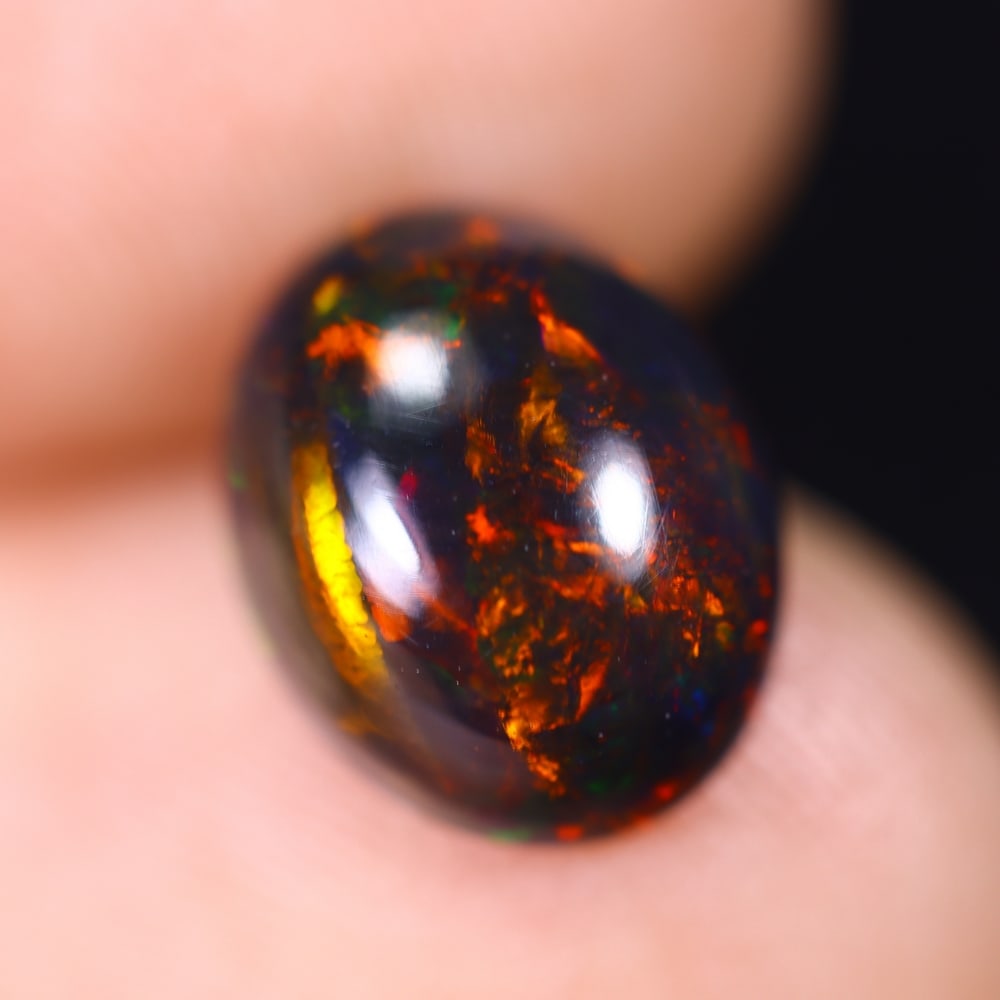 1.67Ct Welo Black Opal Polished - Ethiopian Opal: Ksmith Jewels Global Welcome to our auction house, today auction brought to you by Ksmith Jewels Global based in Penang, Malaysia specialize in all kinds of opal and color gemstone both in manufacturi