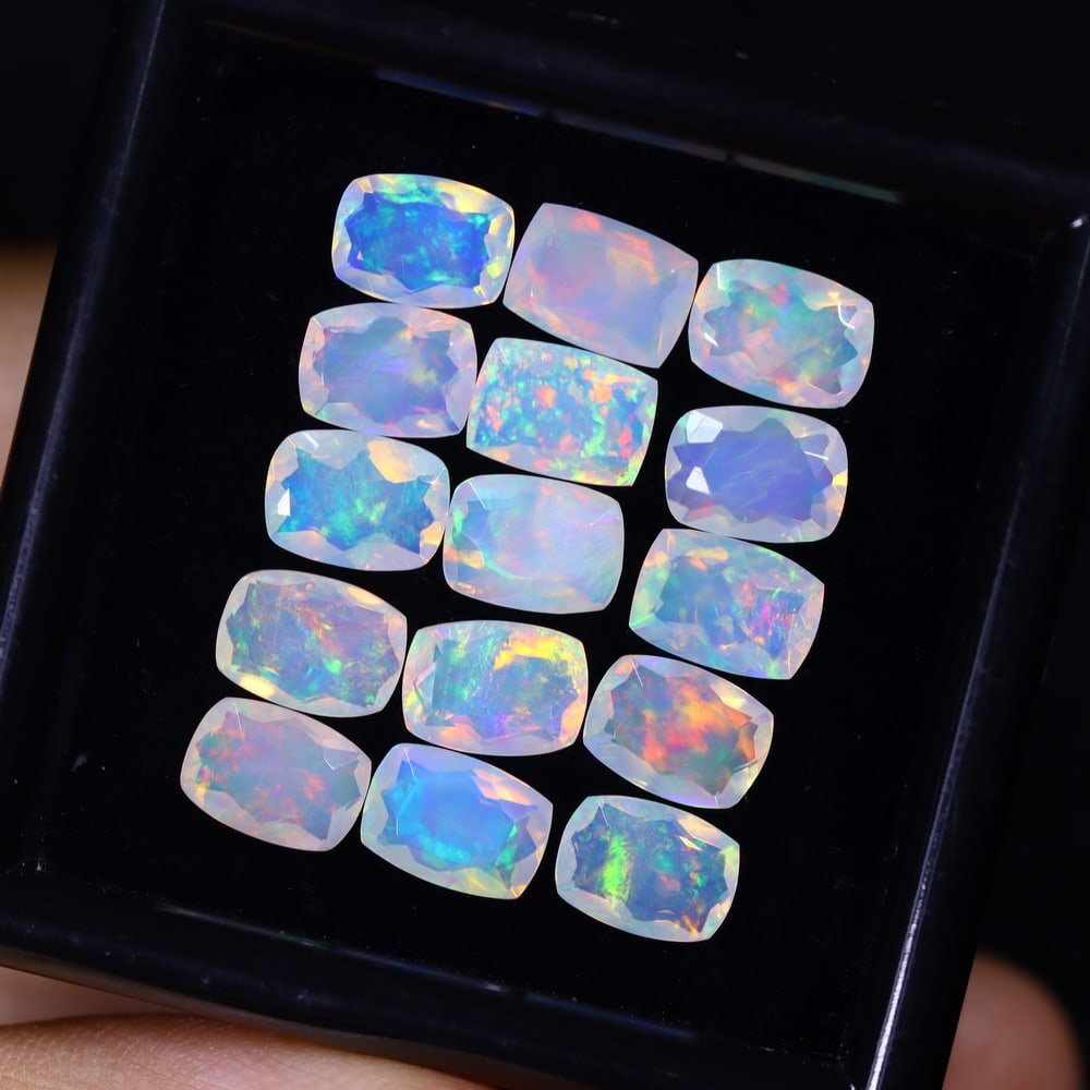 *8.61Ct 15pcs Calibrated 7x5mm Faceted Welo Opal Set - Ethiopian Opal: Ksmith Jewels Global Welcome to our auction house, today auction brought to you by Ksmith Jewels Global based in Penang, Malaysia specialize in all kinds of opal and color gemstone both in manufacturi
