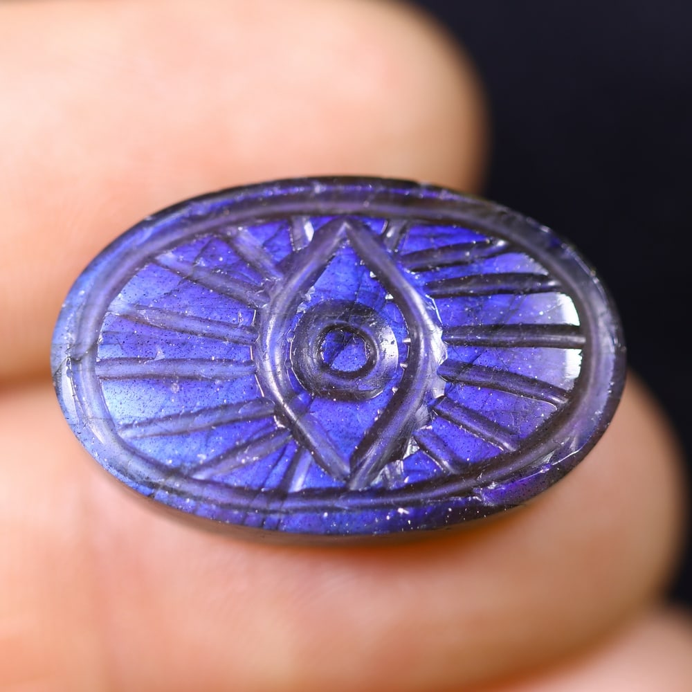 16.01cts Labradorite Evil Eye - Carving: Ksmith Jewels Global Welcome to our auction house, today auction brought to you by Ksmith Jewels Global based in Penang, Malaysia specialize in all kinds of opal and color gemstone both in manufacturi