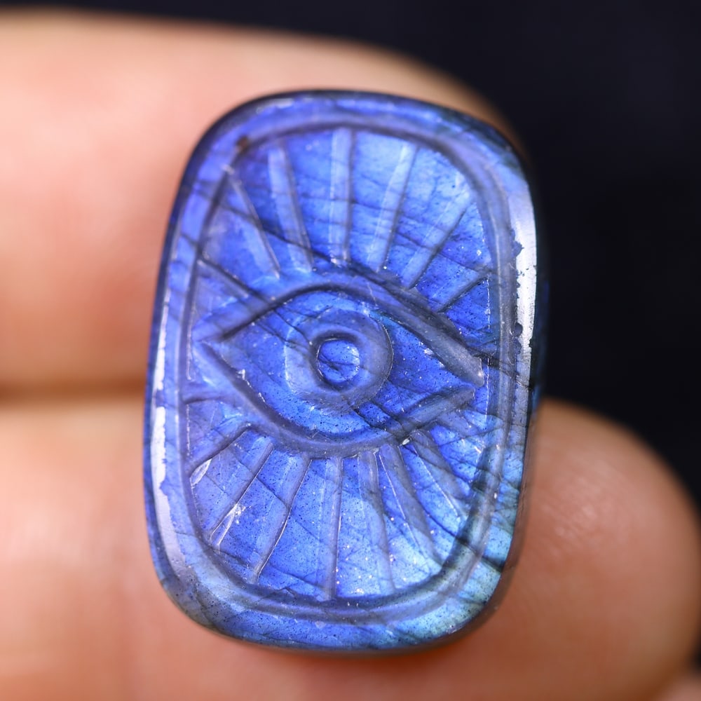 19.25cts Labradorite Evil Eye - Carving: Ksmith Jewels Global Welcome to our auction house, today auction brought to you by Ksmith Jewels Global based in Penang, Malaysia specialize in all kinds of opal and color gemstone both in manufacturi