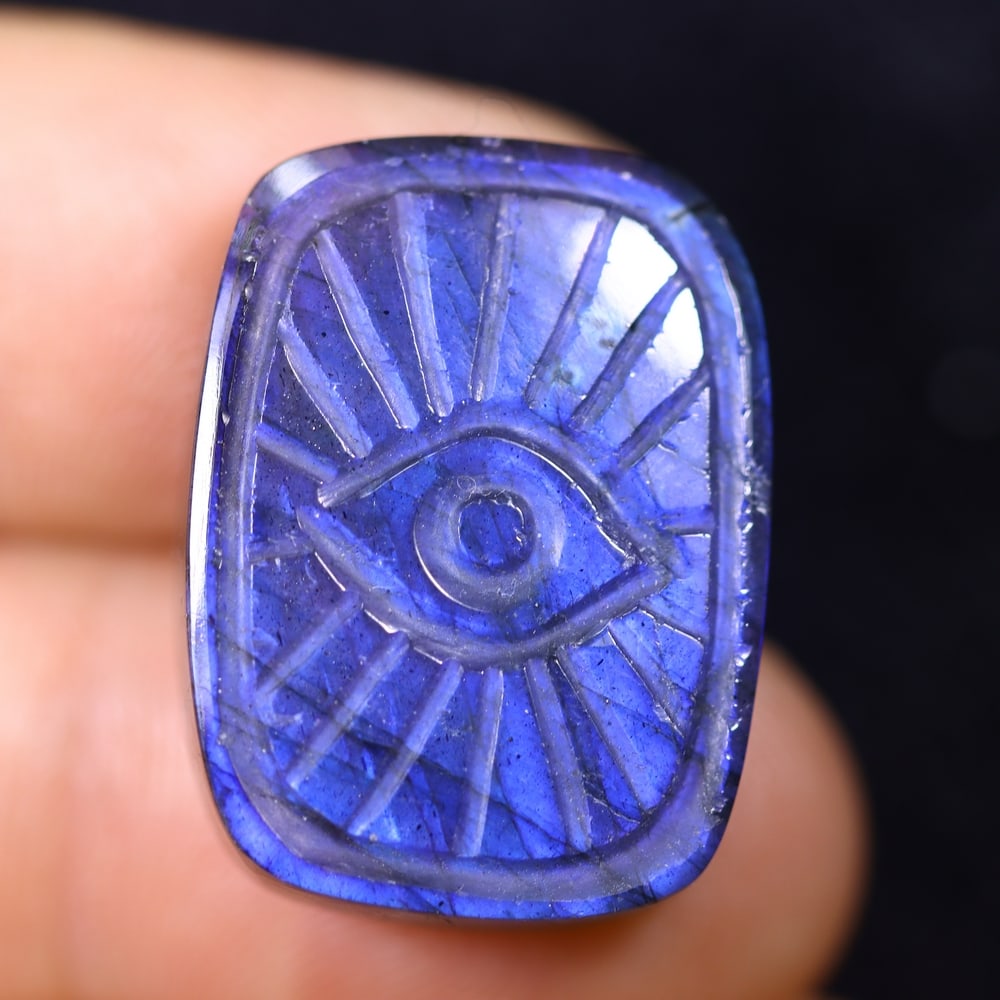 24.09cts Labradorite Evil Eye - Carving: Ksmith Jewels Global Welcome to our auction house, today auction brought to you by Ksmith Jewels Global based in Penang, Malaysia specialize in all kinds of opal and color gemstone both in manufacturi